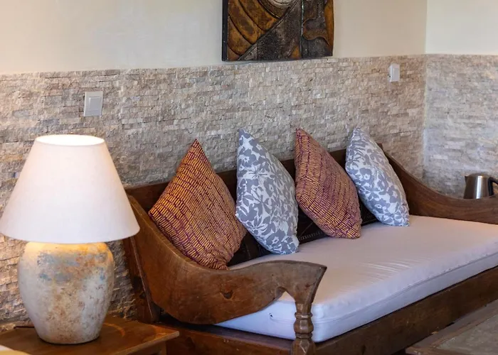 Adila Bali 4*