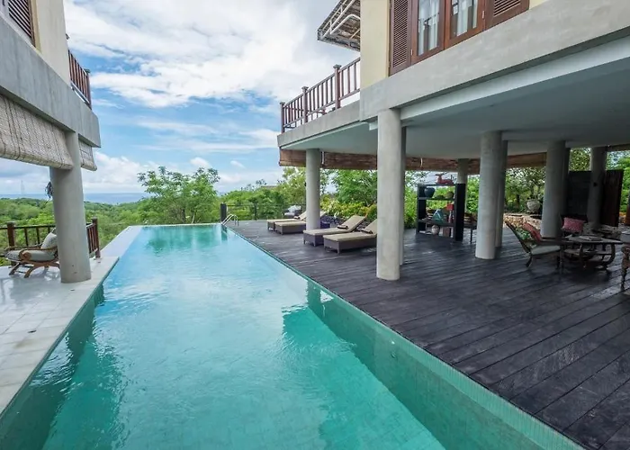 Adila Bali 4*